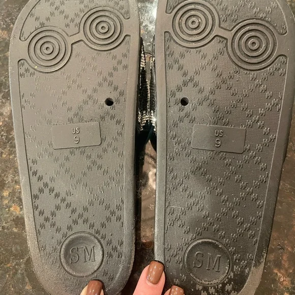 Steve Madden Black and Silver Patterned Slide Sandals - Picture 4 of 5